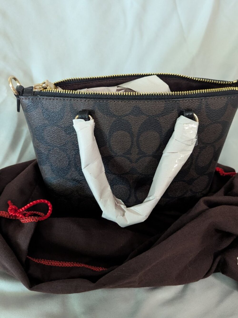 Small brown COACH purse - Picture 2 of 3
